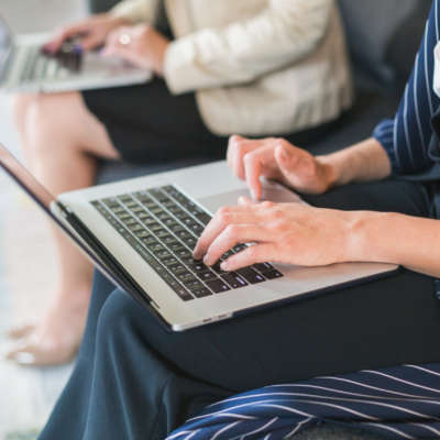 Zo gaan de laptops van je collega’s langer mee én bespaar je kosten