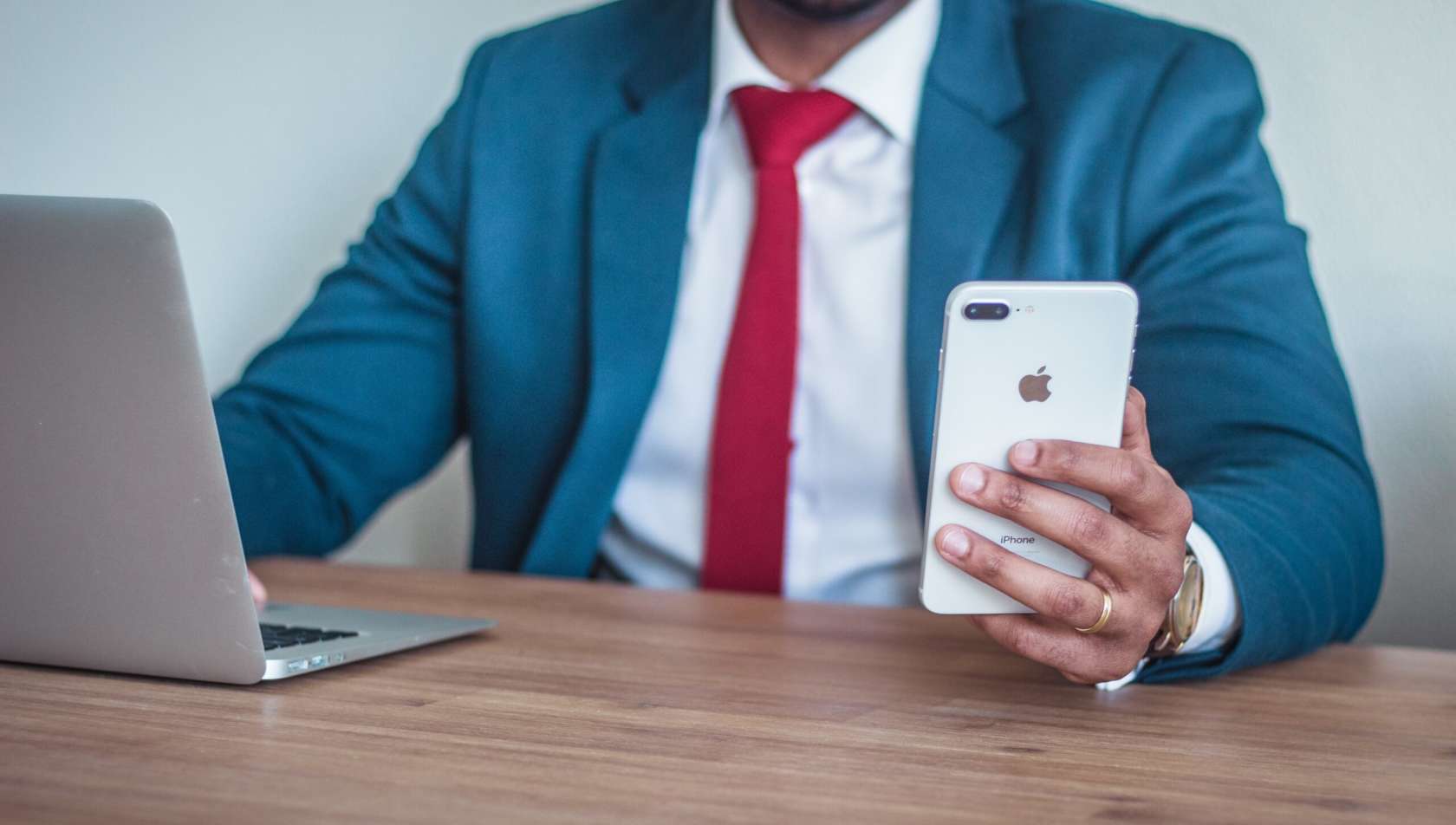 Een nieuwe zakelijke telefonie oplossing in zeven stappen